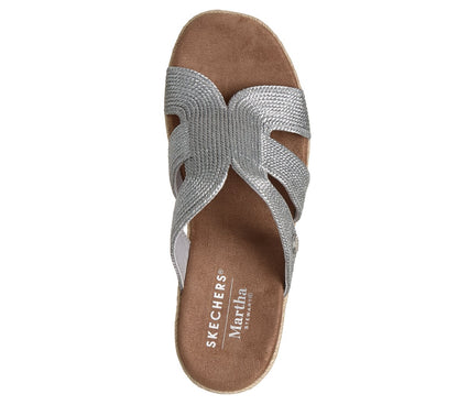 Martha Stewart:Iris - Unstoppable | Skechers Women|New Arrivals