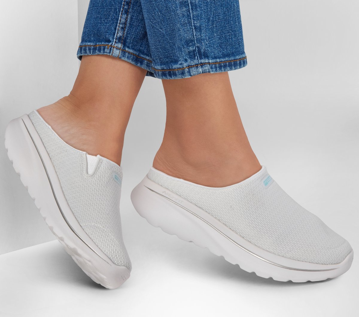 Relaxed Fit: GO WALK Arch Fit N-Joy - Katie | Skechers Women