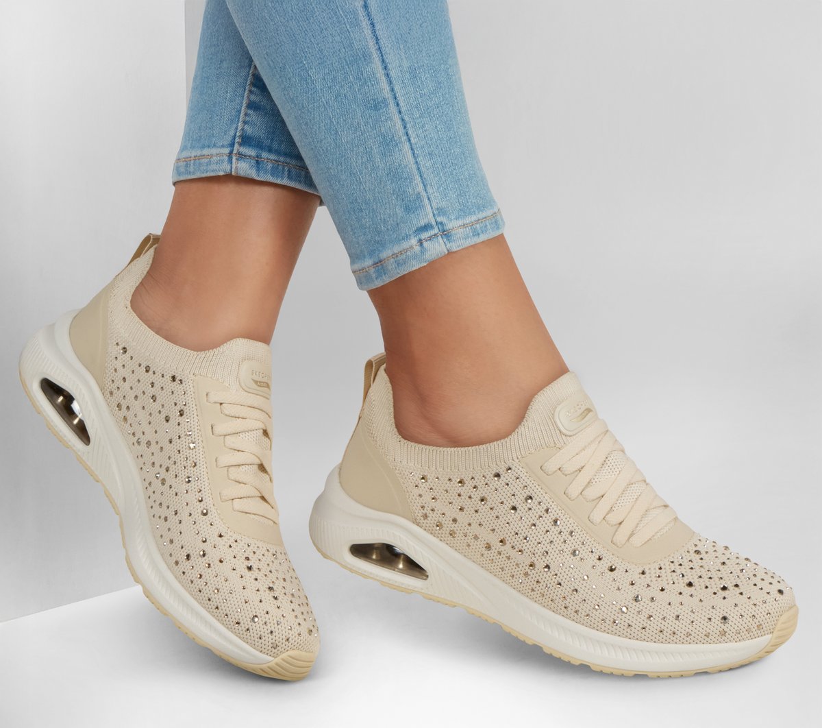 Relaxed Fit: Arch Fit UNO - Starla | Skechers Women