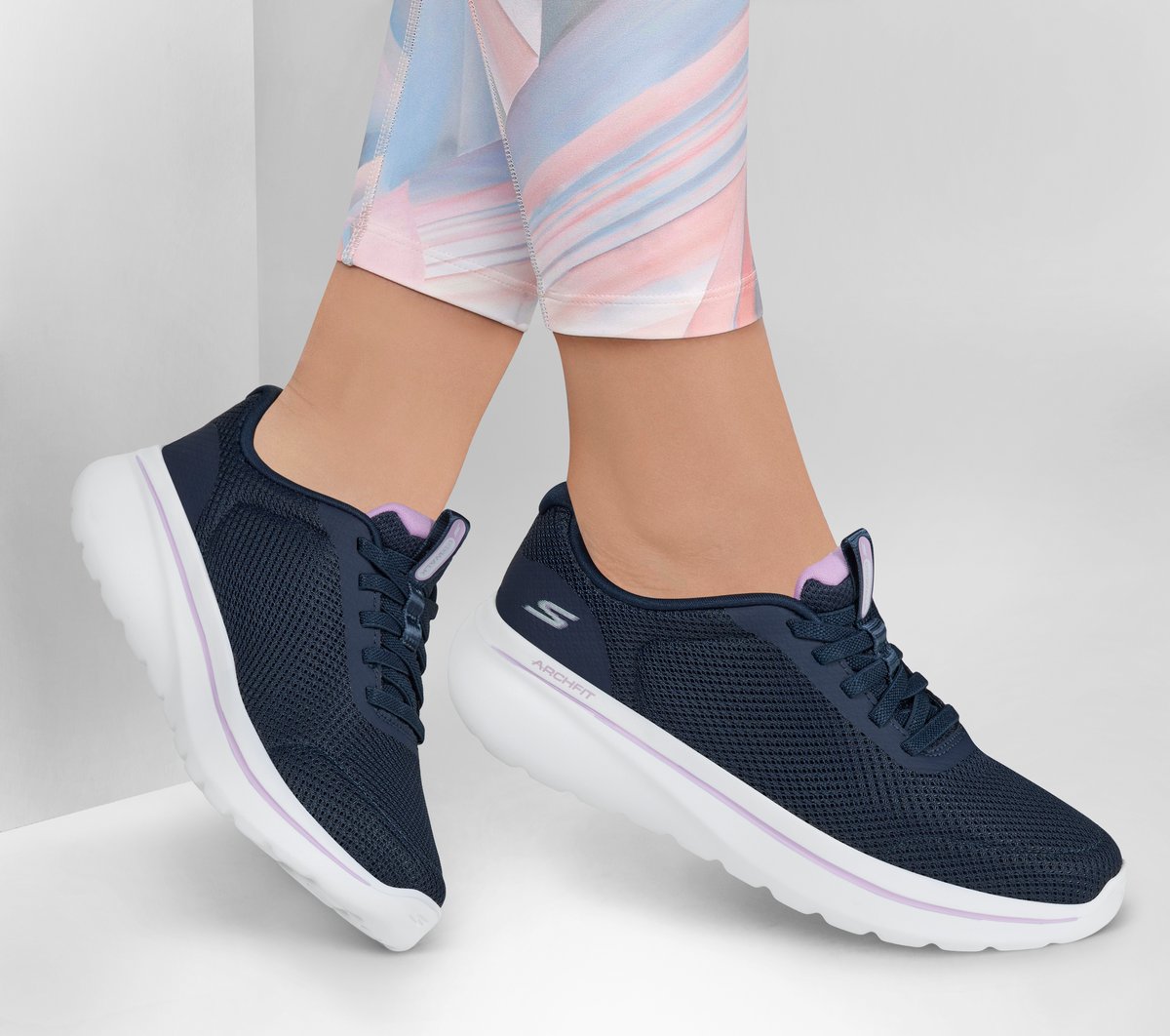 GO WALK Arch Fit N-Joy - Amira | Skechers Women