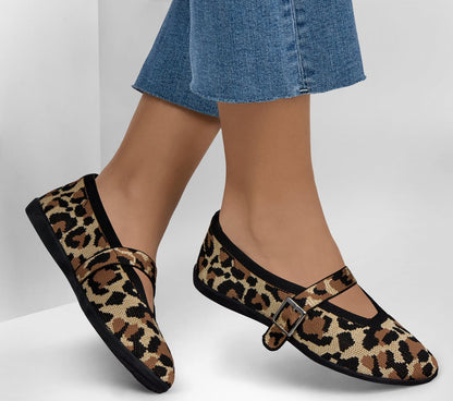 Cleo Walk - Runway Hit | Skechers Women