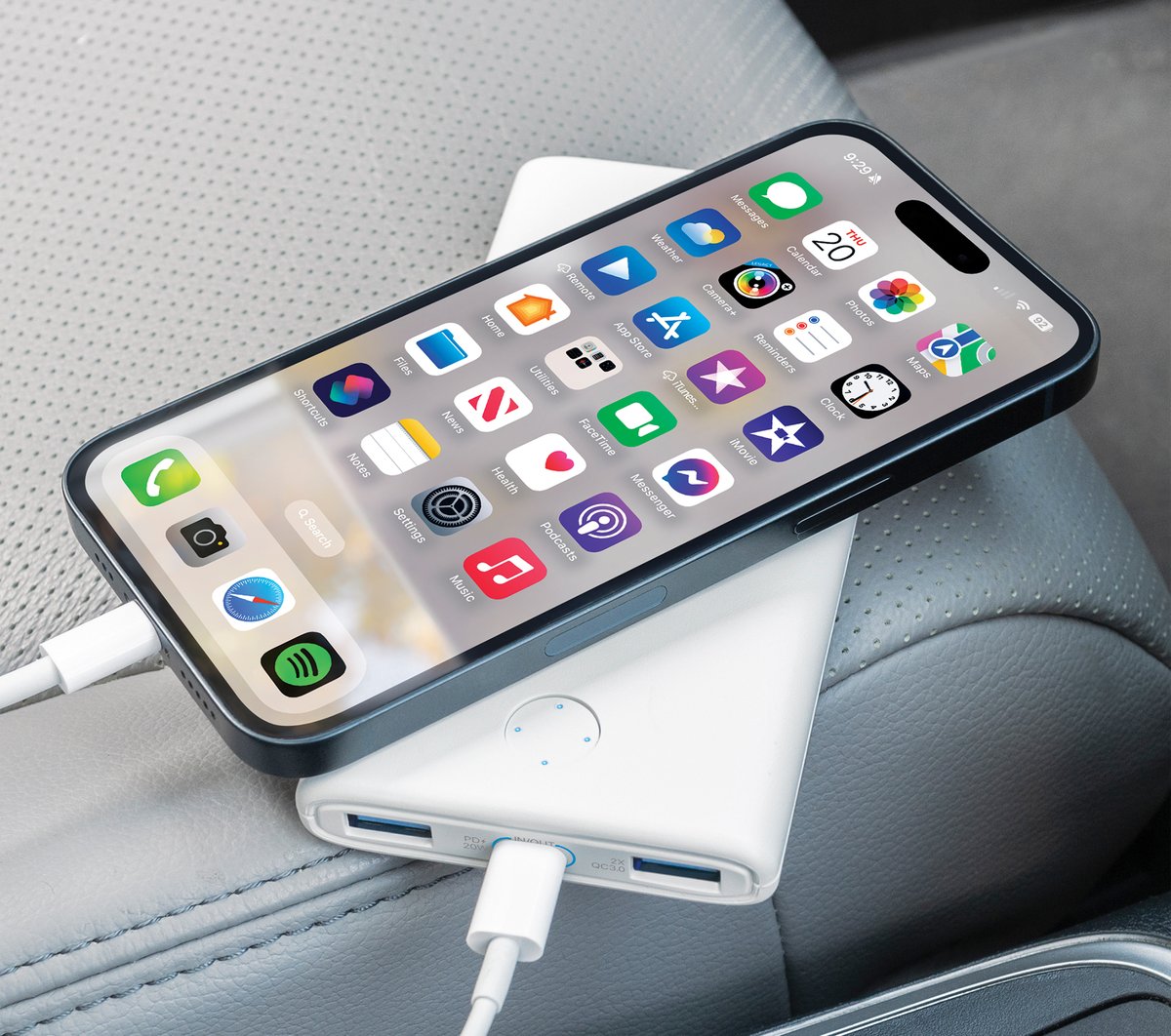 10k 20W USB-C Portable Power Bank Charger | Skechers Clothing